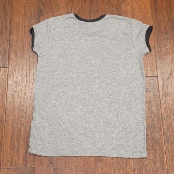 XL Juniors Marvel Tee - Picture 6 of 8